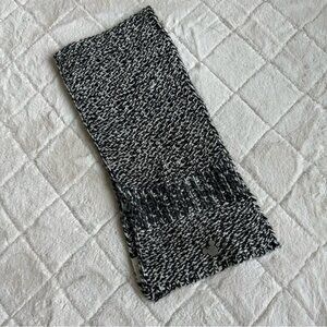 Disney Parks | Mickey Mouse Black & White Tweed Knit Scarf